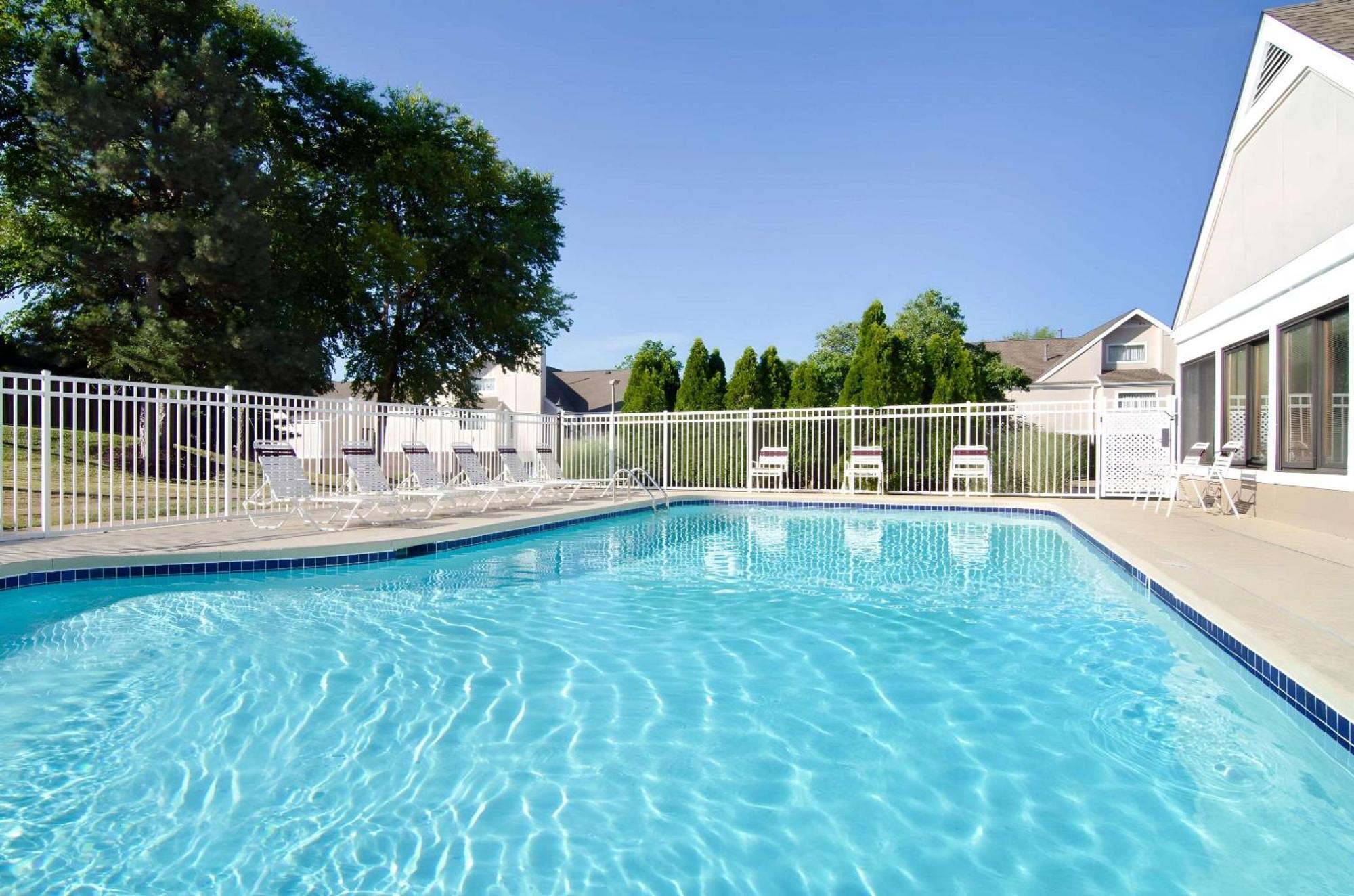 Mainstay Suites St Louis - Galleria Richmond Heights Esterno foto