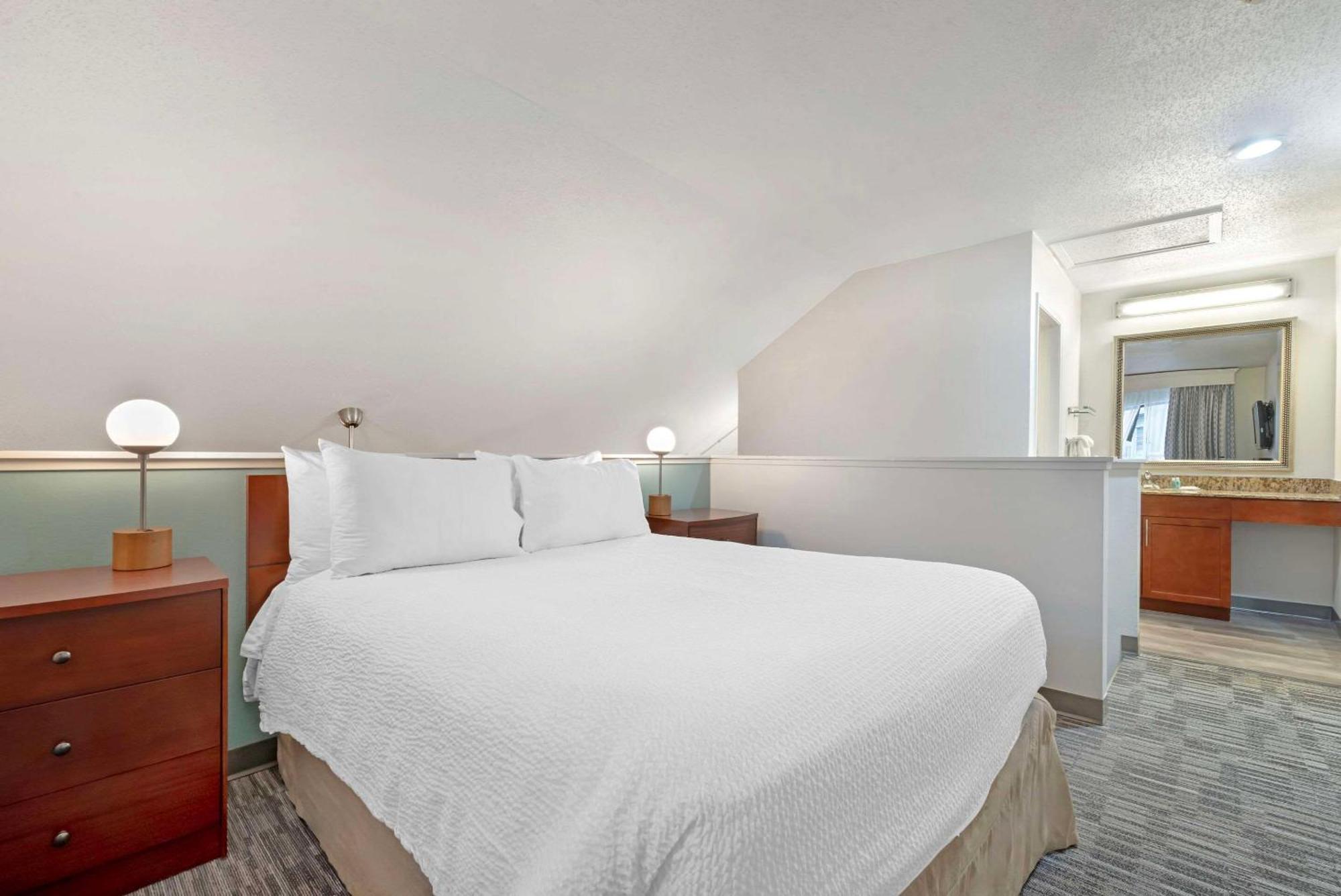 Mainstay Suites St Louis - Galleria Richmond Heights Esterno foto