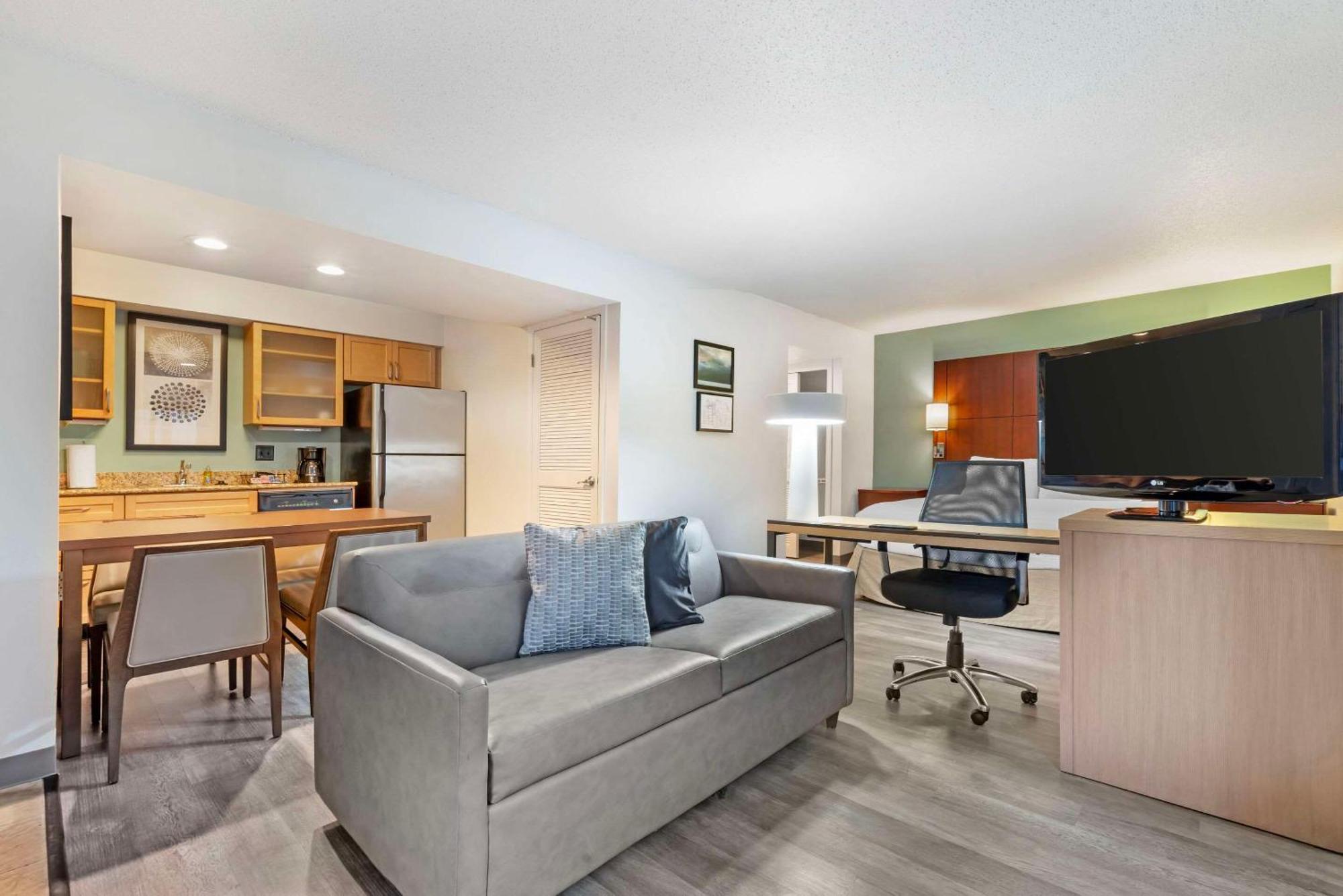 Mainstay Suites St Louis - Galleria Richmond Heights Esterno foto