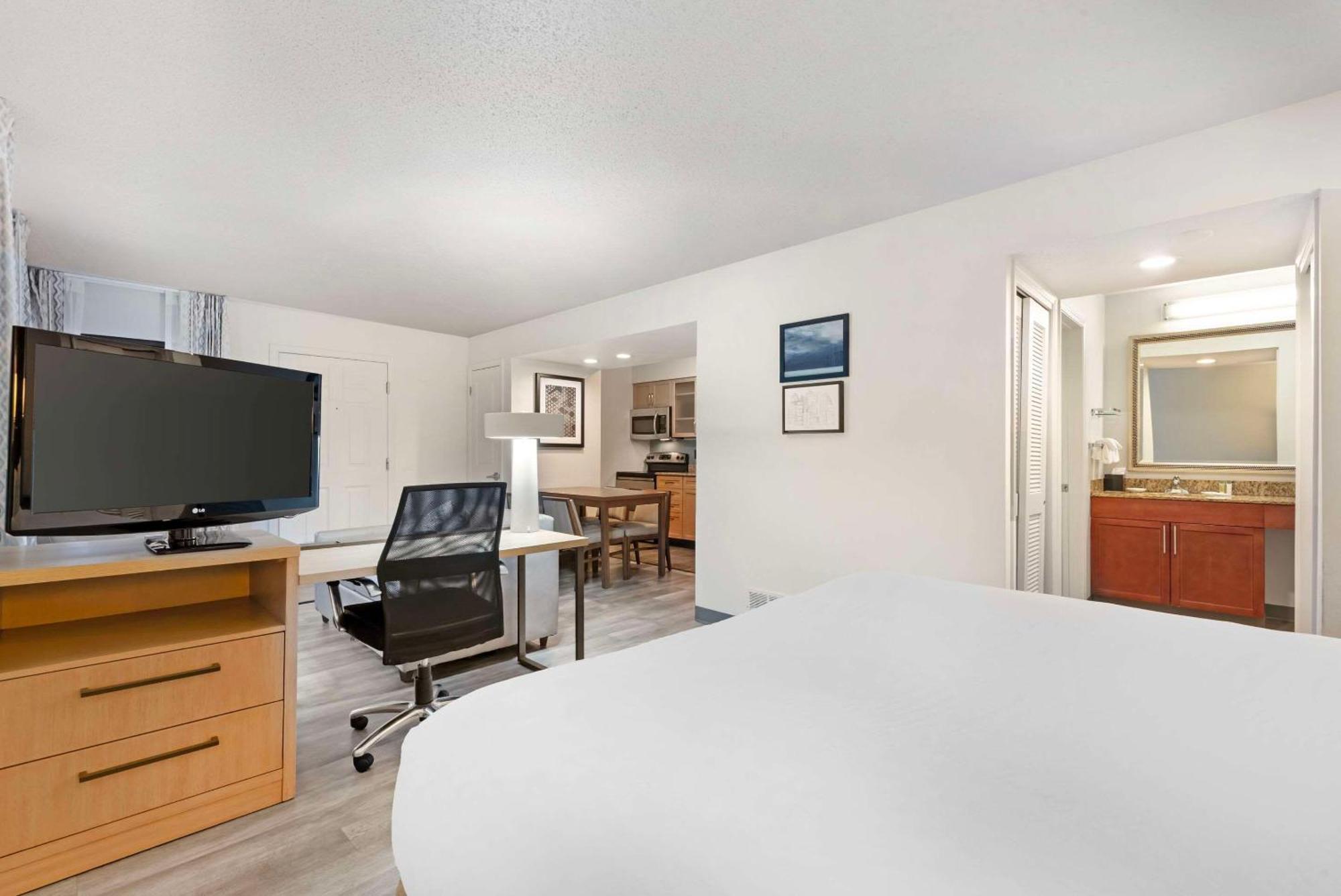 Mainstay Suites St Louis - Galleria Richmond Heights Esterno foto