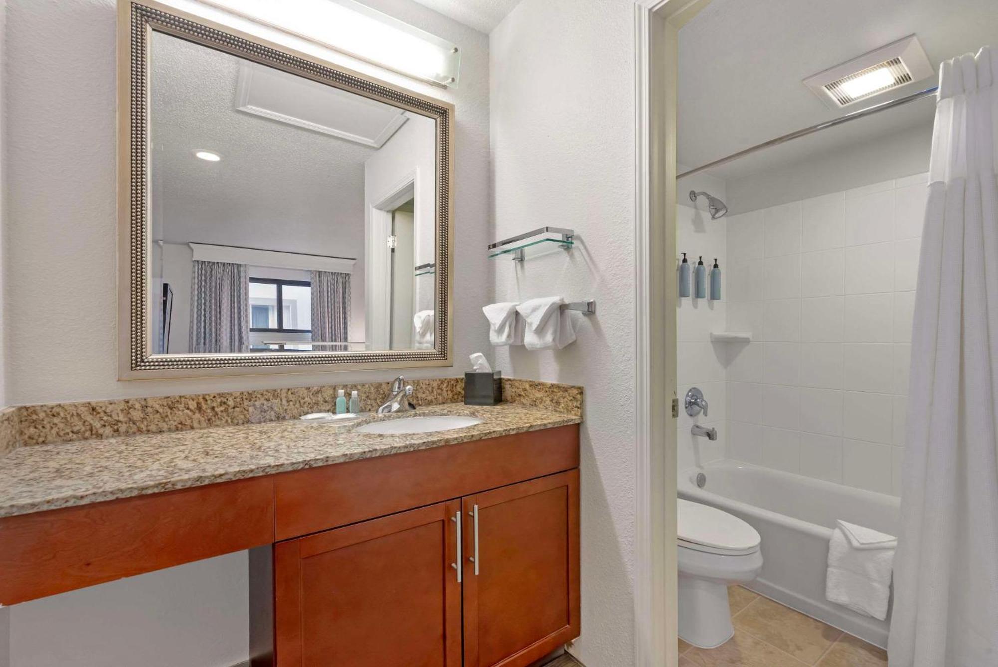Mainstay Suites St Louis - Galleria Richmond Heights Esterno foto