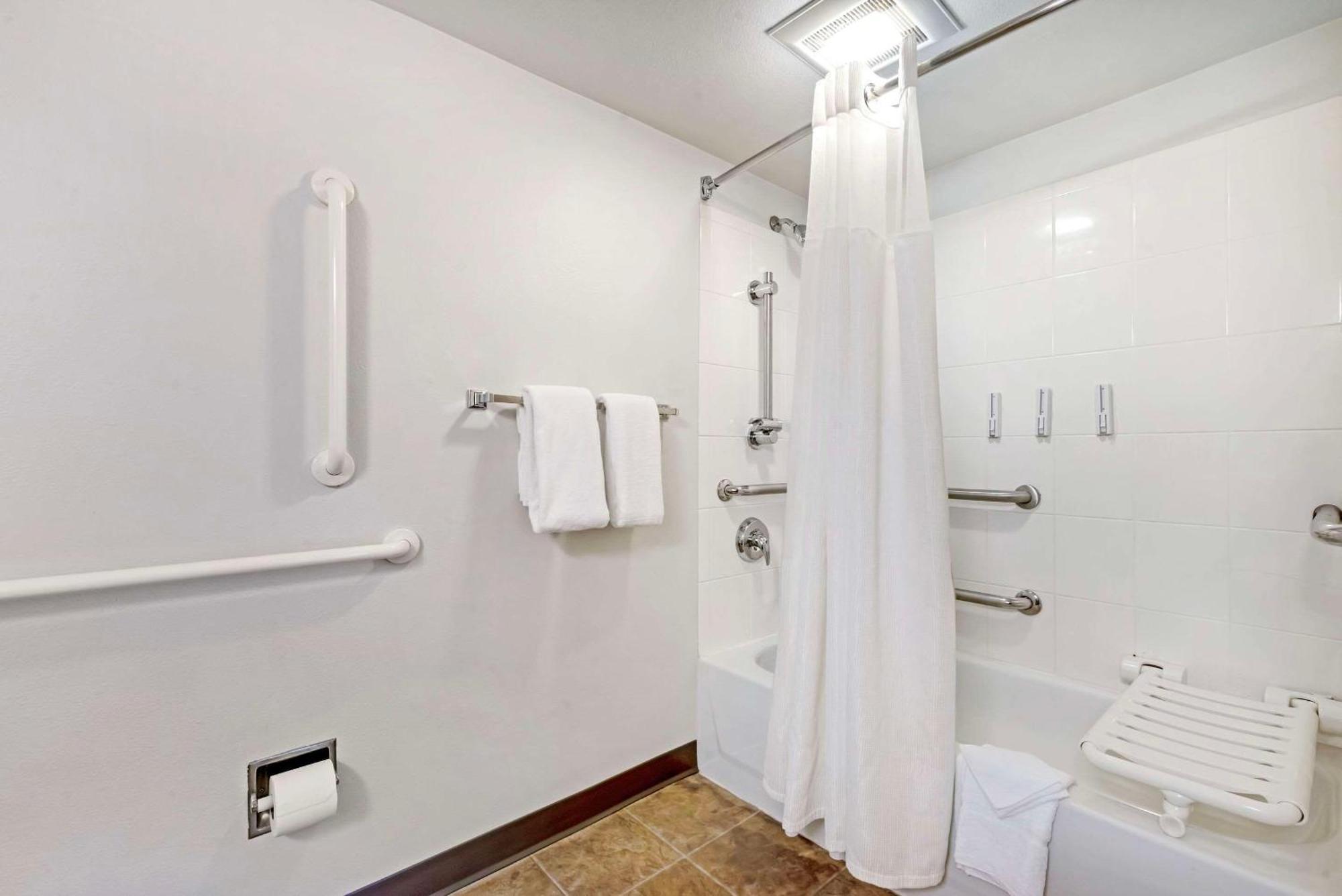 Mainstay Suites St Louis - Galleria Richmond Heights Esterno foto